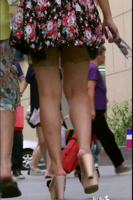 [街拍客视频]jx0135 情人节遇到的美腿漂亮美眉