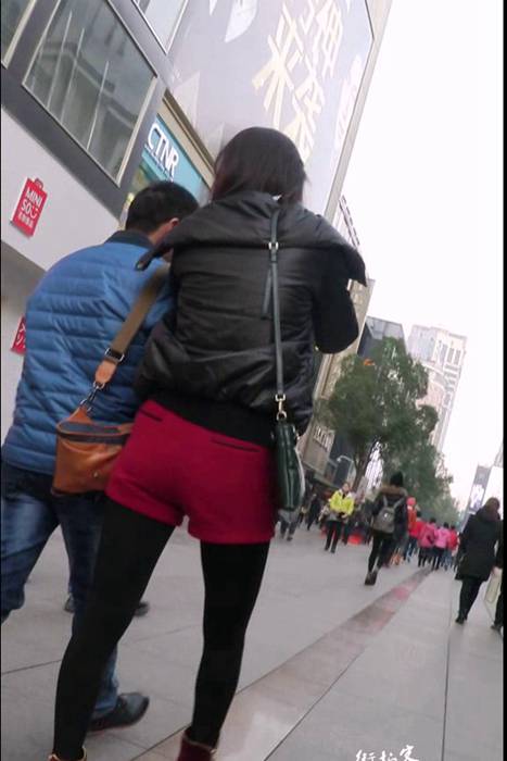 [街拍客视频]jx0232 红色短裤红色高跟鞋美少妇
